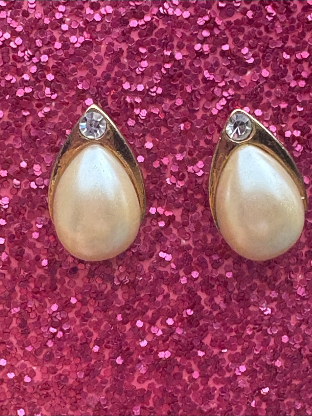 Vintage Pearl Earrings, Post, Cream Pearl and Gold, Unique